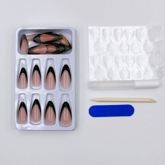 Black tips elegant press on nails - Picture 4 of 4